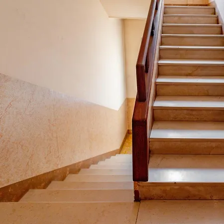 Διαμέρισμα Metro Line, Ac, Gruppi, Casa White Metro *