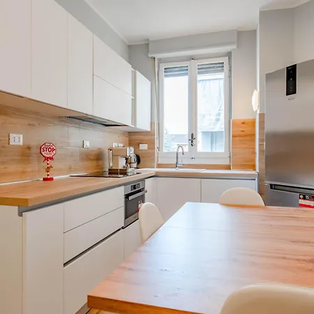 Appartement Metro Line, Ac, Gruppi, Casa White Metro