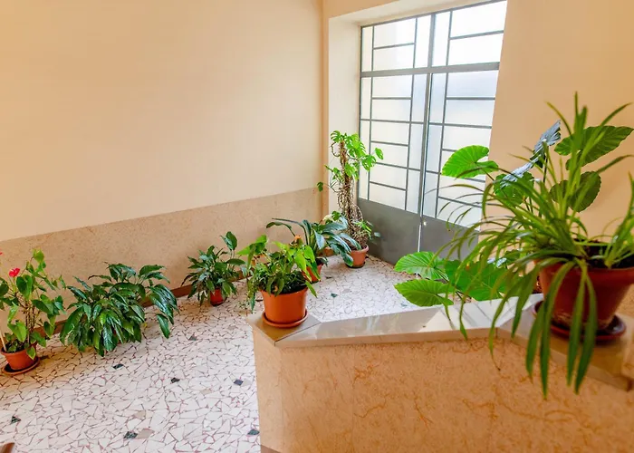 Appartement Metro Line, Ac, Gruppi, Casa White Metro *