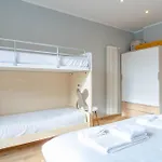 Metro Line, Ac, Gruppi, Casa White Metro * Turyn
